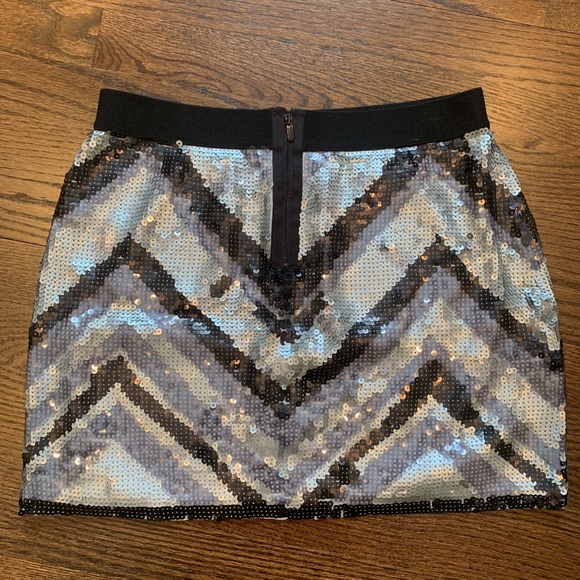 BCBG Sequined Mini Skirt - XS - Picture 2 of 3